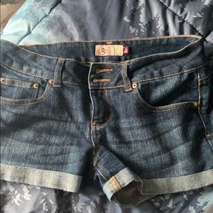 SO size 9 jean shorts